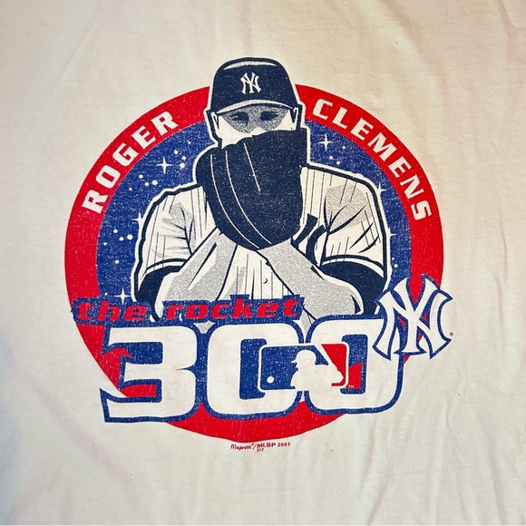 Vintage Roger Clemens New York Yankees 300 Wins Shirt - Picture 5 of 11